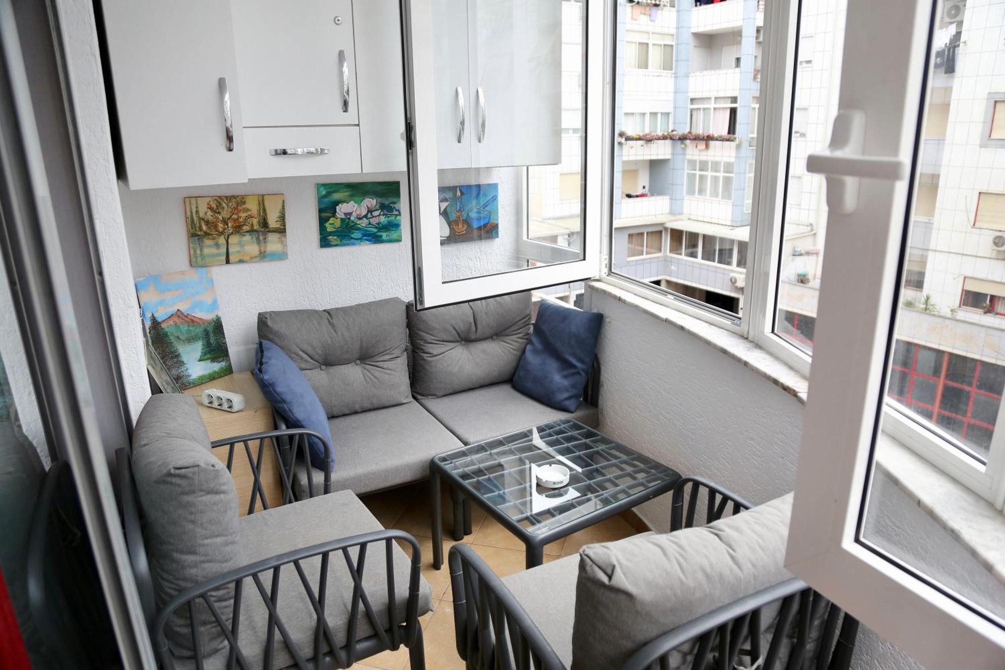 Stay At An Artist'S Place! Tiranë Luaran gambar
